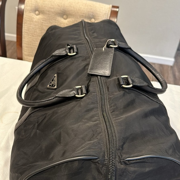 Authentic Prada Travel bag with key & lock set - Picture 5 of 15